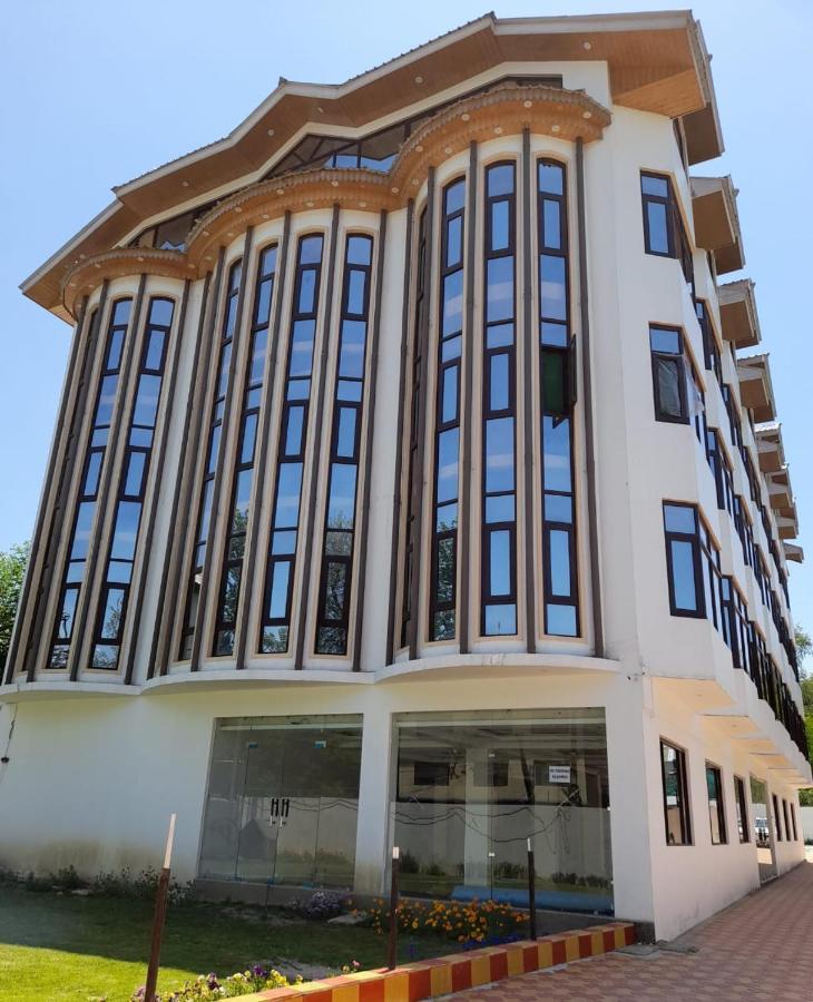 Hotel Zoon Dabb Srinagar Airport Kashmir エクステリア 写真