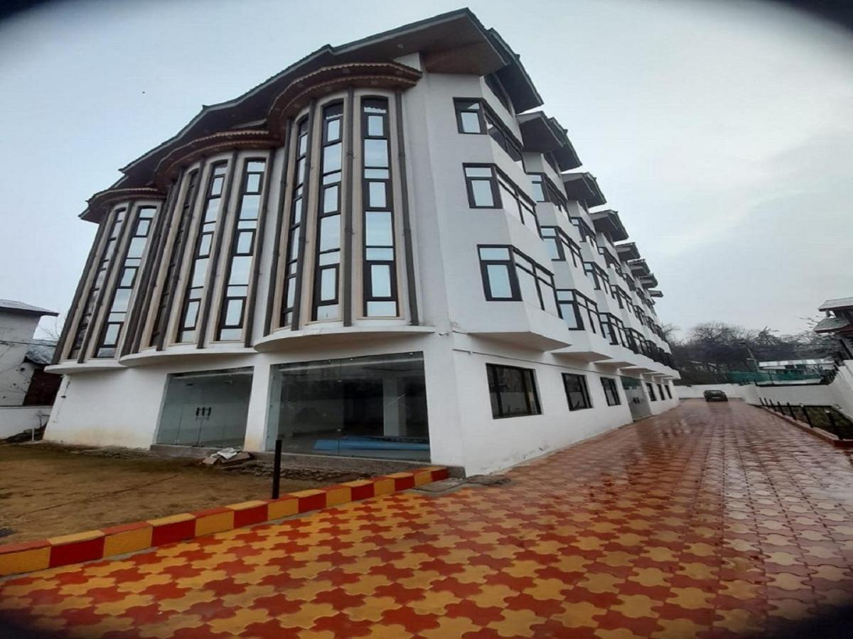 Hotel Zoon Dabb Srinagar Airport Kashmir エクステリア 写真
