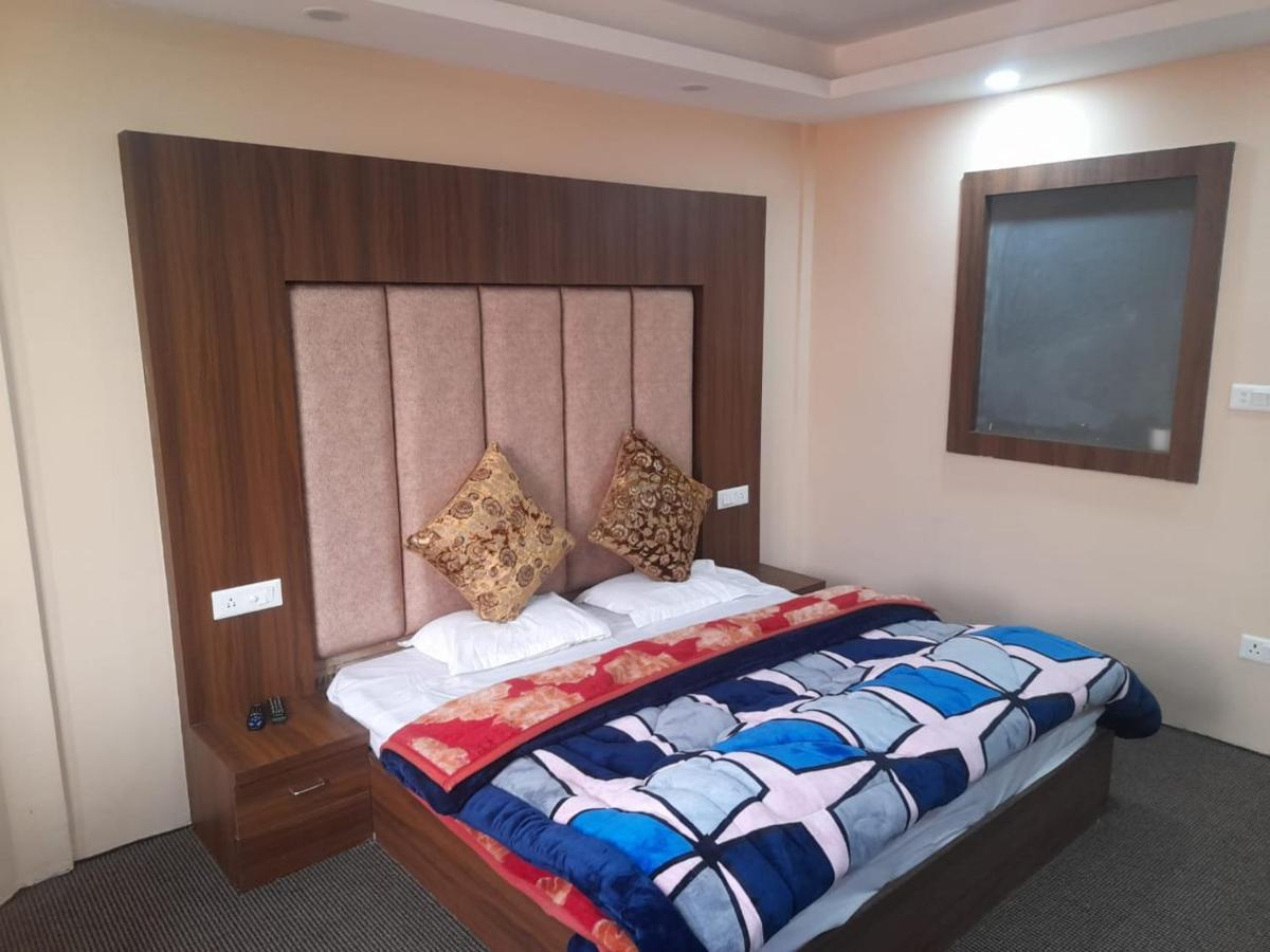 Hotel Zoon Dabb Srinagar Airport Kashmir エクステリア 写真