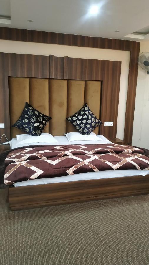 Hotel Zoon Dabb Srinagar Airport Kashmir エクステリア 写真