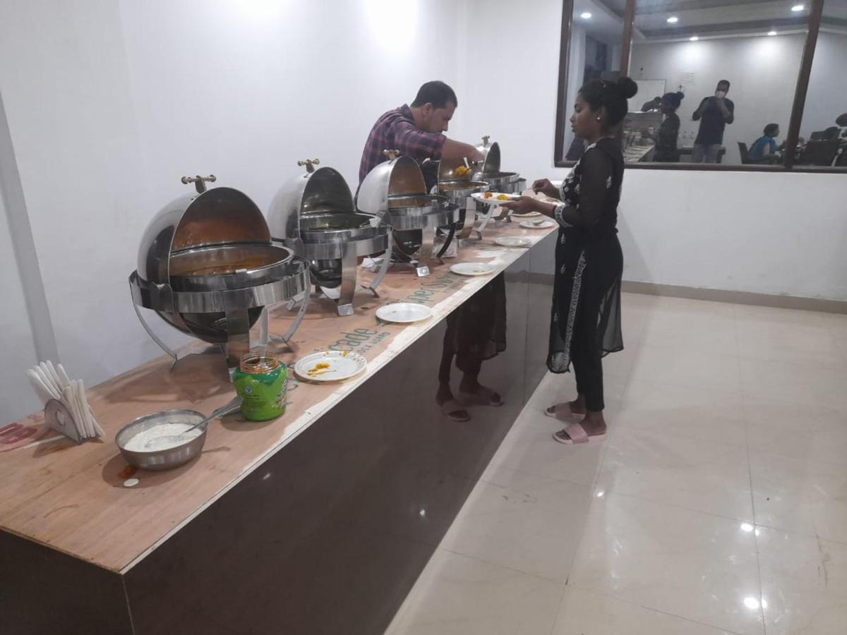 Hotel Zoon Dabb Srinagar Airport Kashmir エクステリア 写真