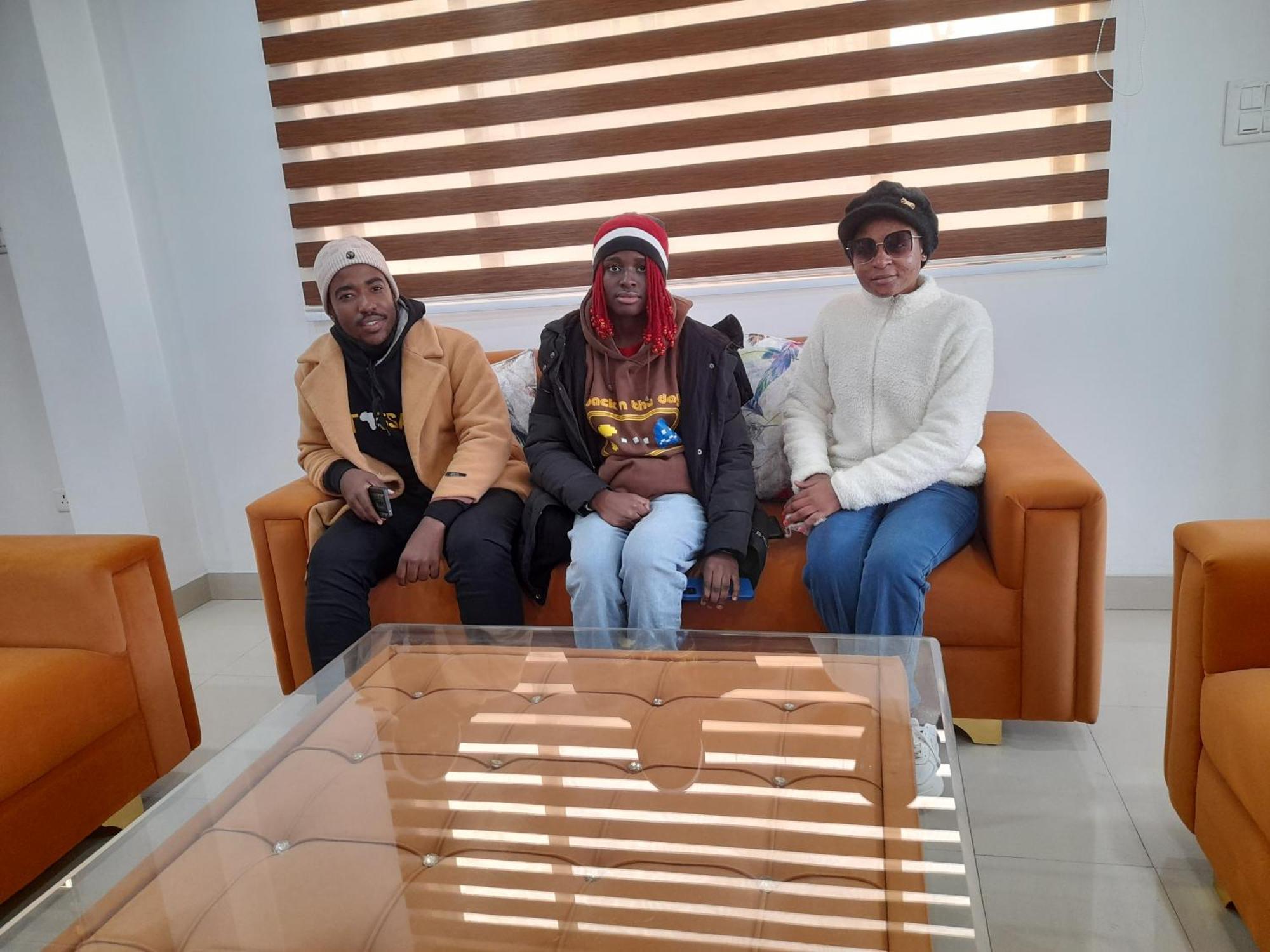 Hotel Zoon Dabb Srinagar Airport Kashmir エクステリア 写真