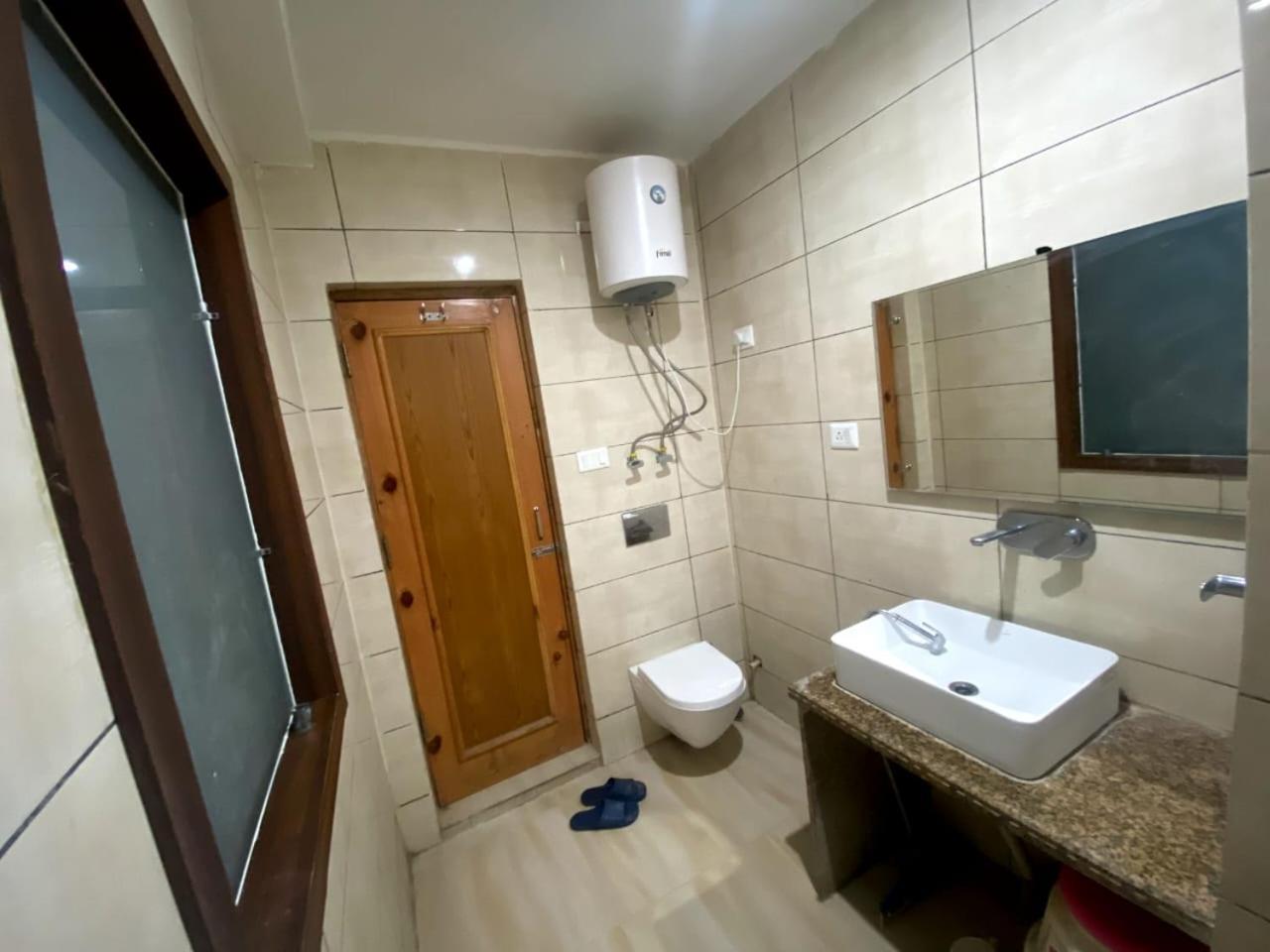 Hotel Zoon Dabb Srinagar Airport Kashmir エクステリア 写真