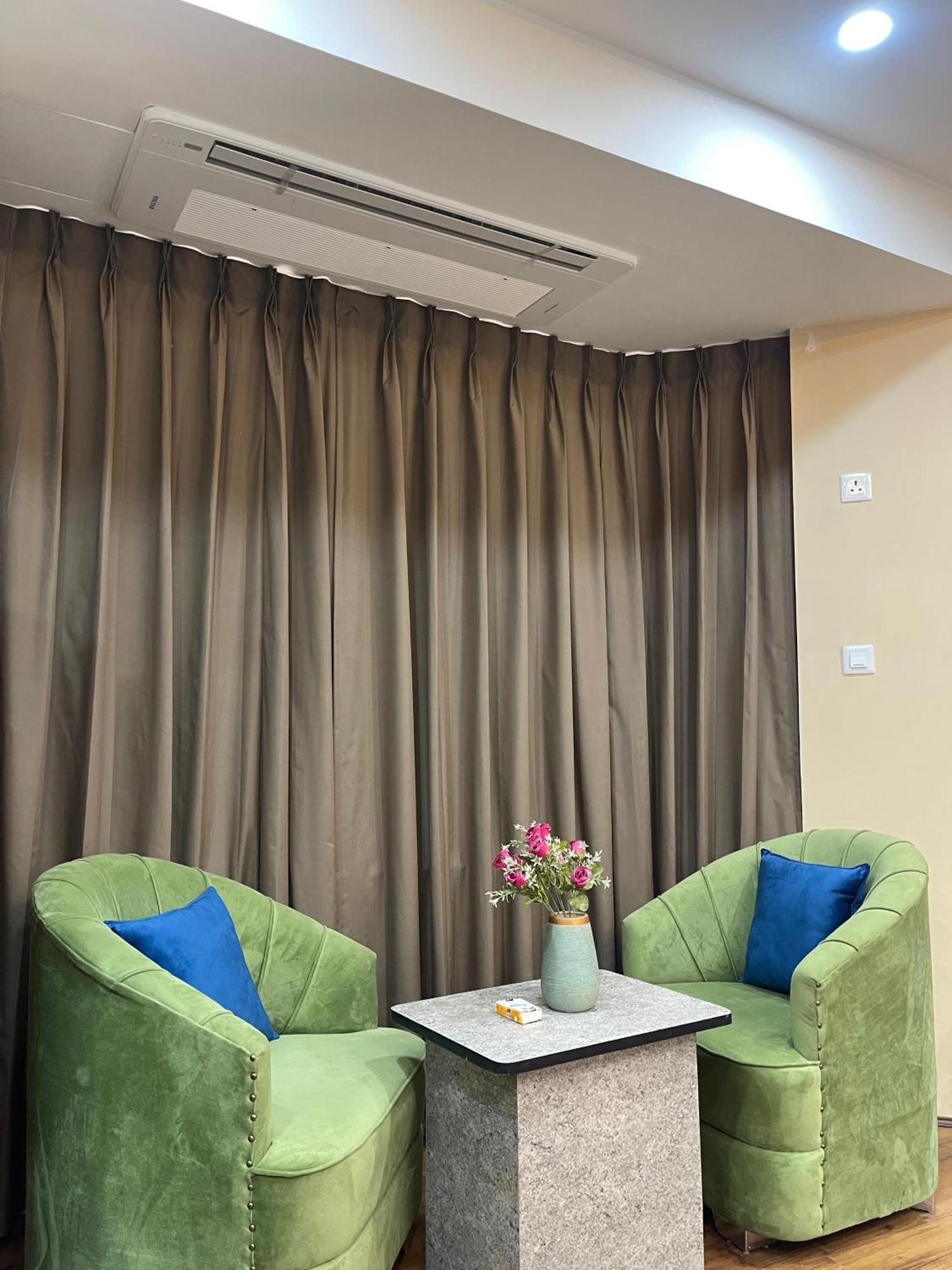 Hotel Zoon Dabb Srinagar Airport Kashmir エクステリア 写真