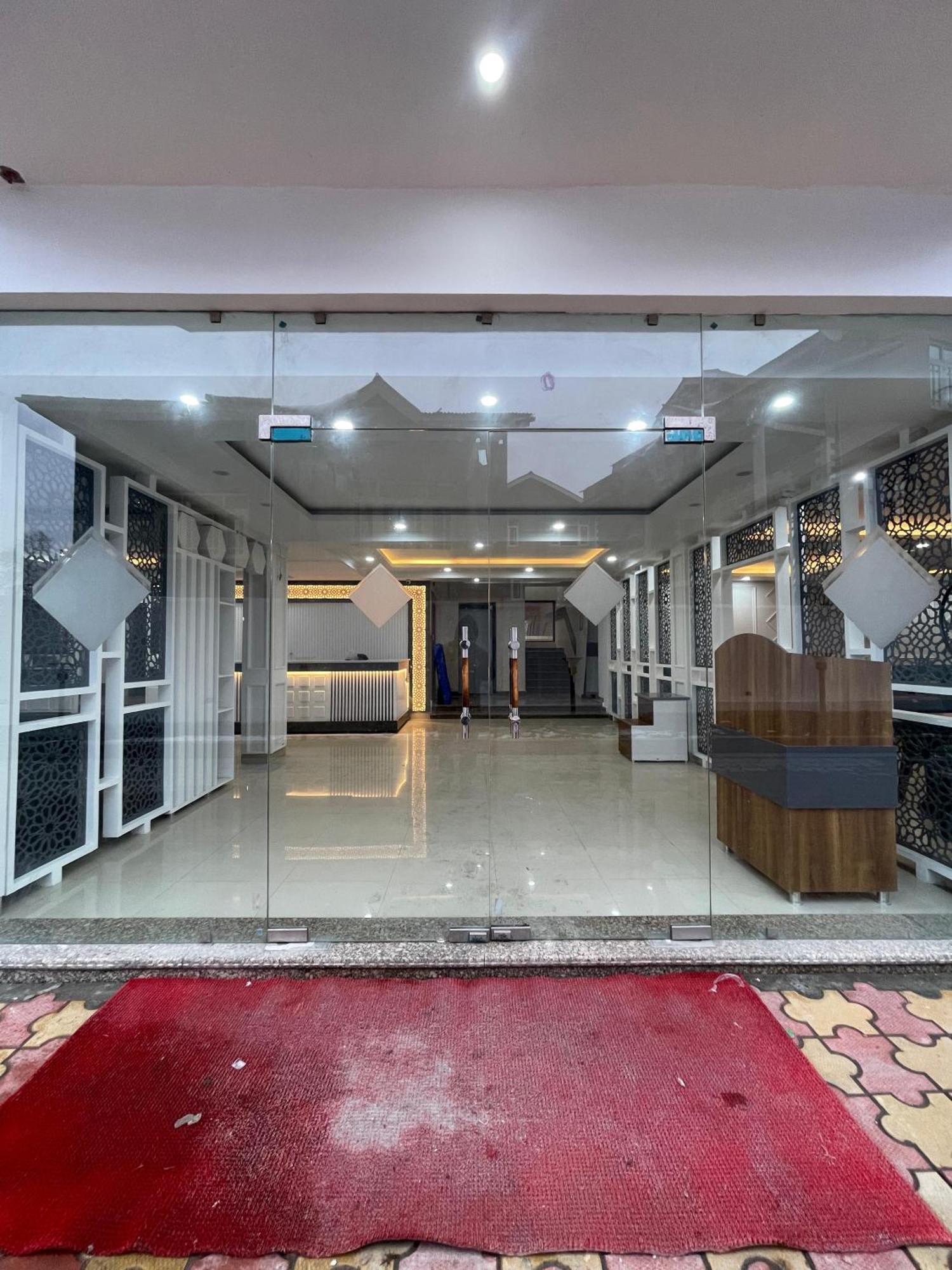 Hotel Zoon Dabb Srinagar Airport Kashmir エクステリア 写真