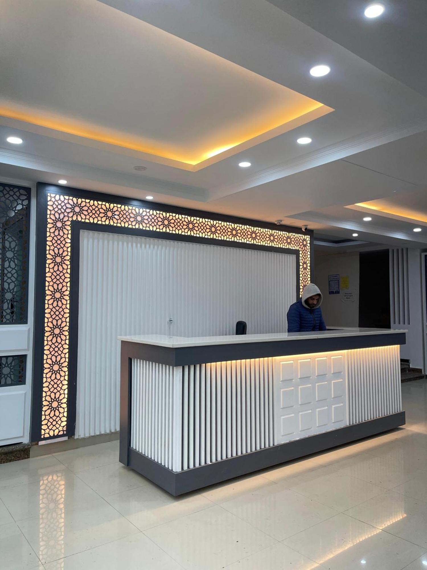 Hotel Zoon Dabb Srinagar Airport Kashmir エクステリア 写真