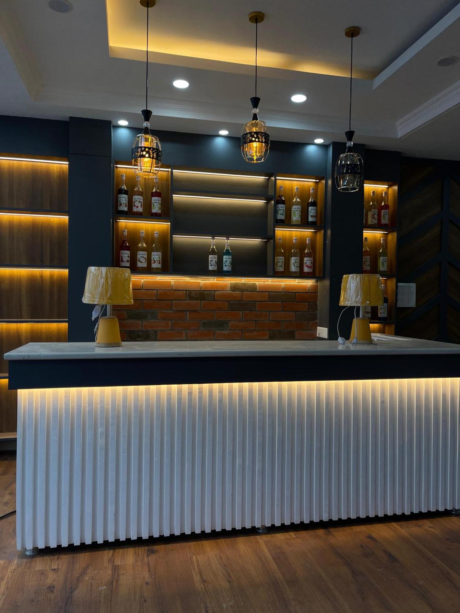 Hotel Zoon Dabb Srinagar Airport Kashmir エクステリア 写真