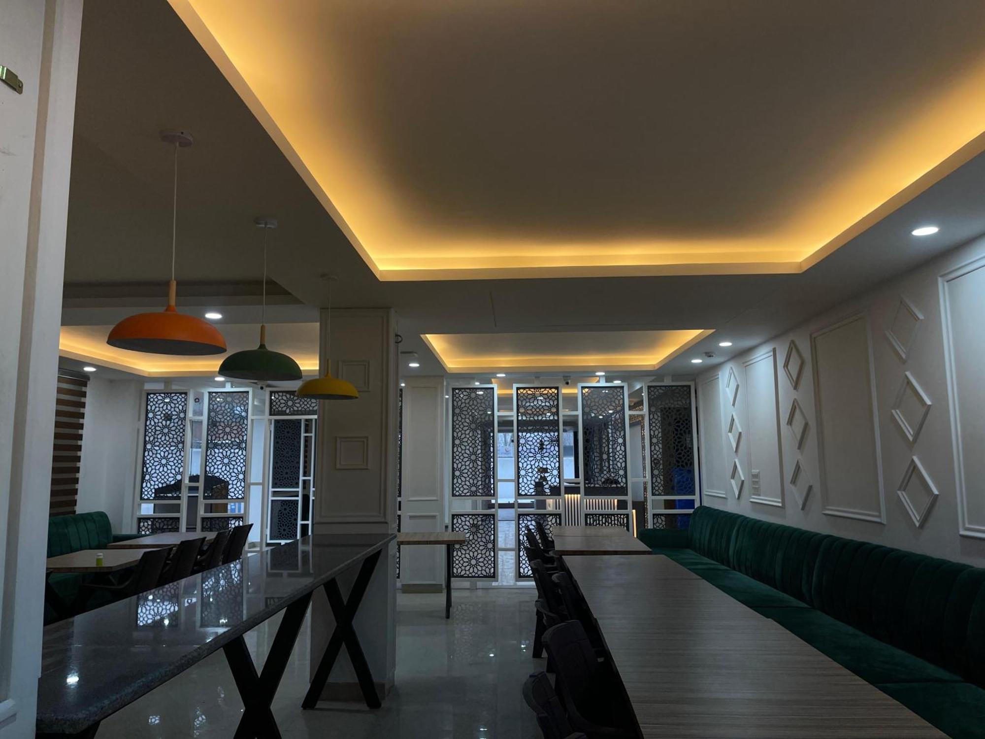 Hotel Zoon Dabb Srinagar Airport Kashmir エクステリア 写真